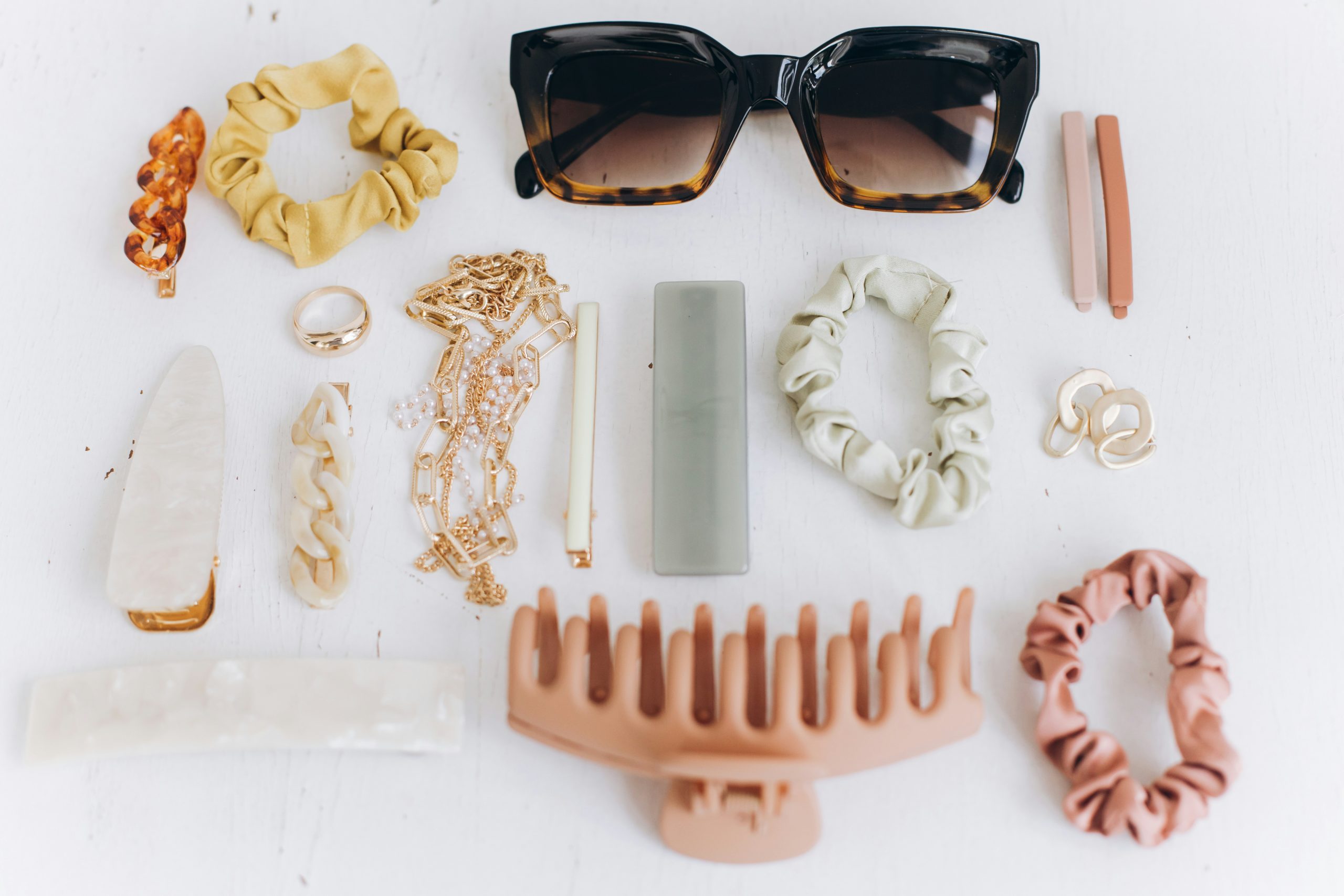 engagement photo shoot accessories